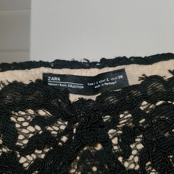 Black lace crop top - Picture 7 of 10